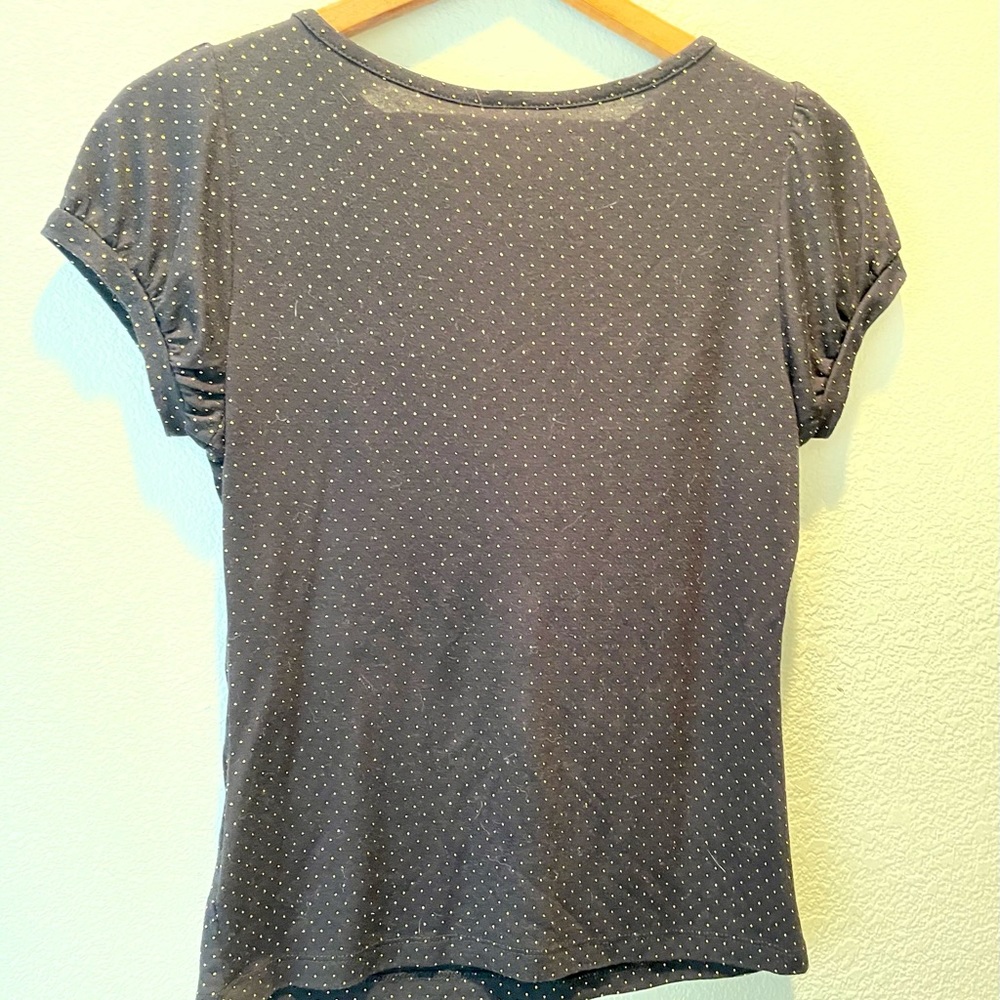 DONATED - Black short-sleeves shirt! - Picture 4 of 7
